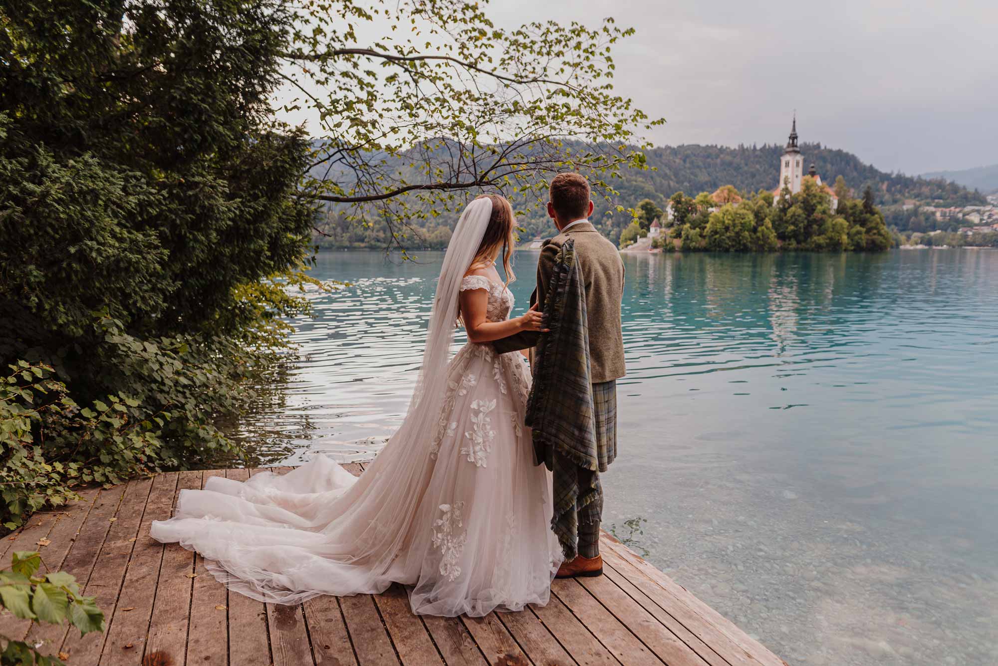 Wedding couple at Lake Bled, the perfect wedding location
